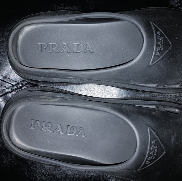Prada Slides - Picture 1 of 4